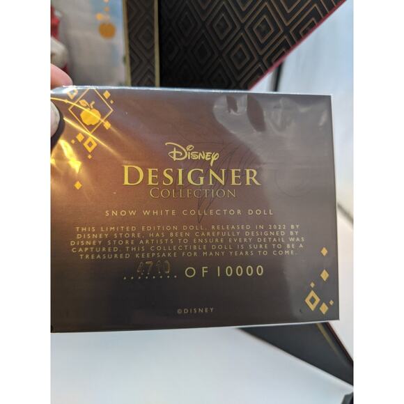 Disney - Snow White Limited Edition Doll – Disney Designer Collection - Picture 4 of 7
